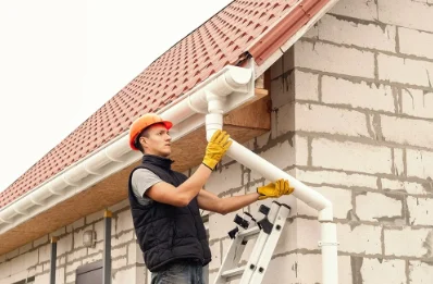 Pose et remplacement de gouttières à Jumigny